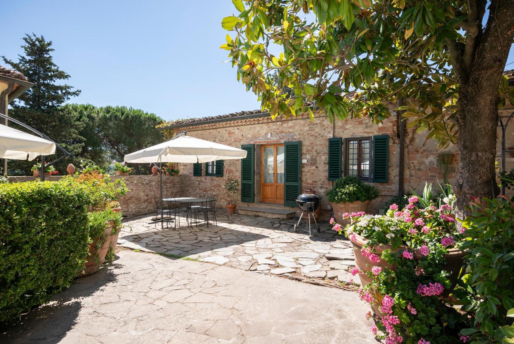 Agriturismo Bio Fattoria Bacio Чертальдо Экстерьер фото