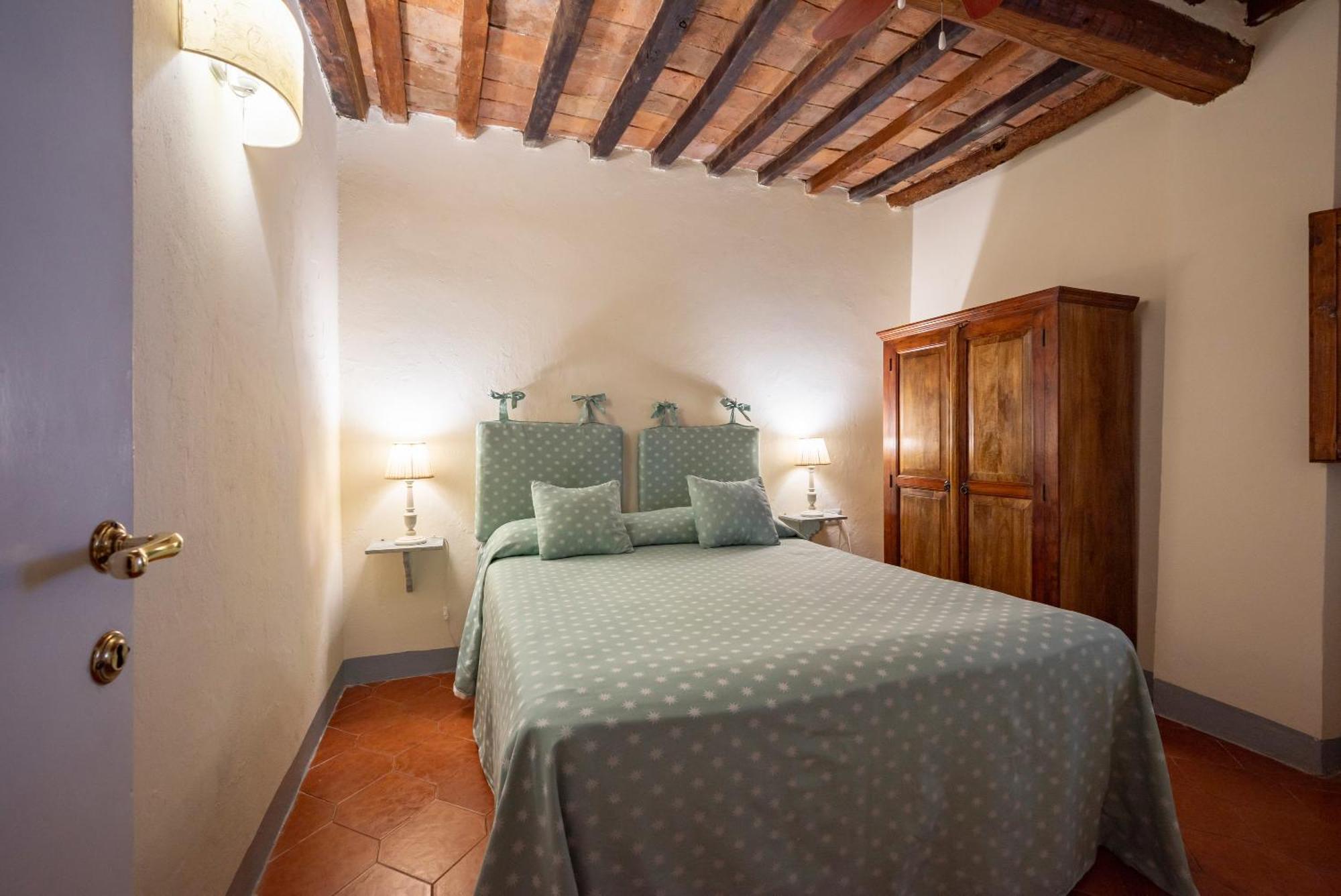 Agriturismo Bio Fattoria Bacio Чертальдо Экстерьер фото